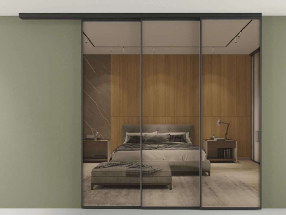 Перегородка Formato вдоль стены на потолок телескопик синхро 3 АЛПР 040.01 Алюминий Черный Рефлективное бронзовое стекло "Stopsol", калёное, 6 мм. Скрытый короб ЧЕР Цена 408050 ₽ 1. Полотно 2 шт.  (800/2100 мм)
2. Комплект установки раздвижной системы
3. Базовый комплект фурнитуры
4.Ручка RONDO
. Фабрика дверей Волховец 8 (800) 551 43 19  Перегородка Formato вдоль стены на потолок телескопик синхро 3 АЛПР 040.01 Алюминий Черный Рефлективное бронзовое стекло "Stopsol", калёное, 6 мм Цена 408050 ₽ | Volhovec